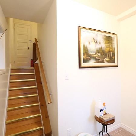 Phoebe Wang Toronto Ngoại thất bức ảnh
