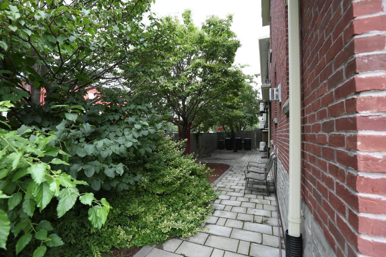 Phoebe Wang Toronto Ngoại thất bức ảnh