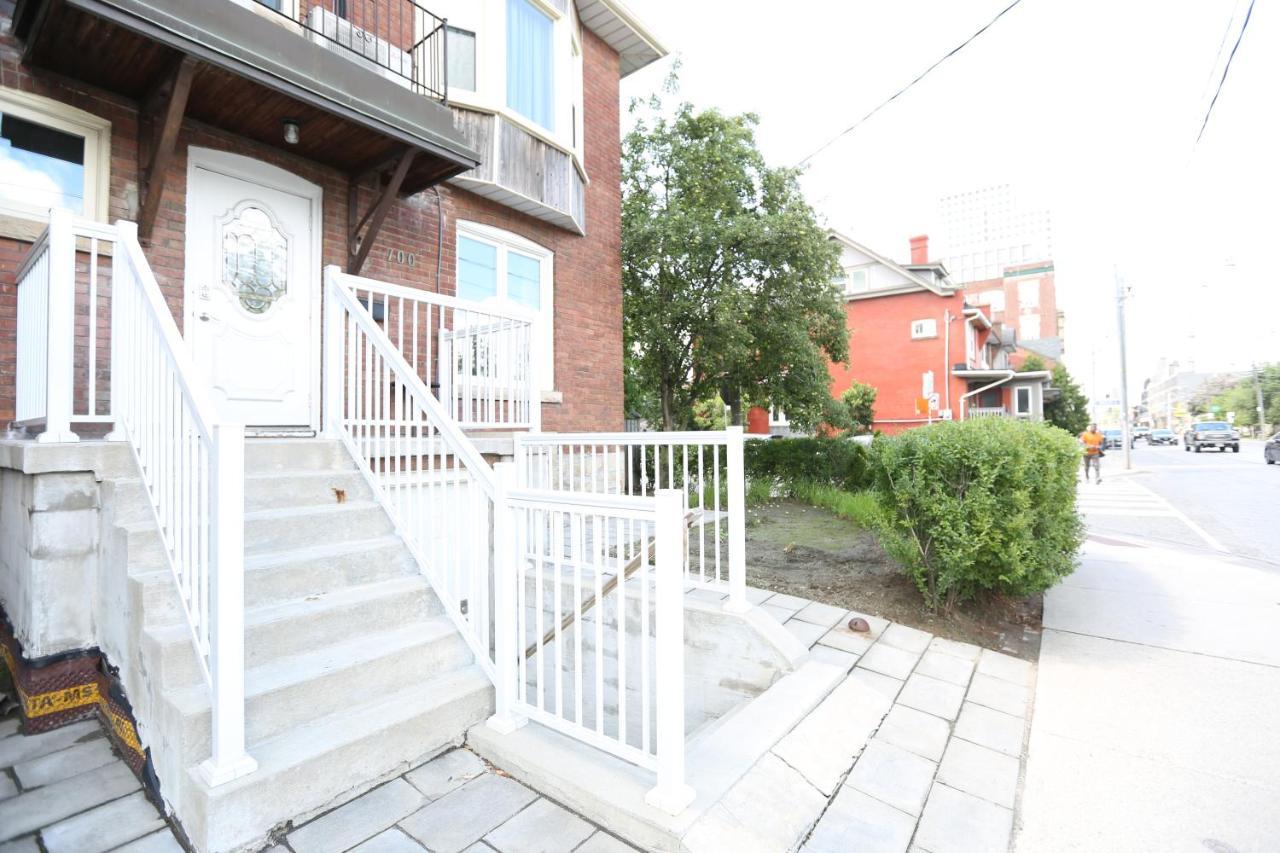 Phoebe Wang Toronto Ngoại thất bức ảnh